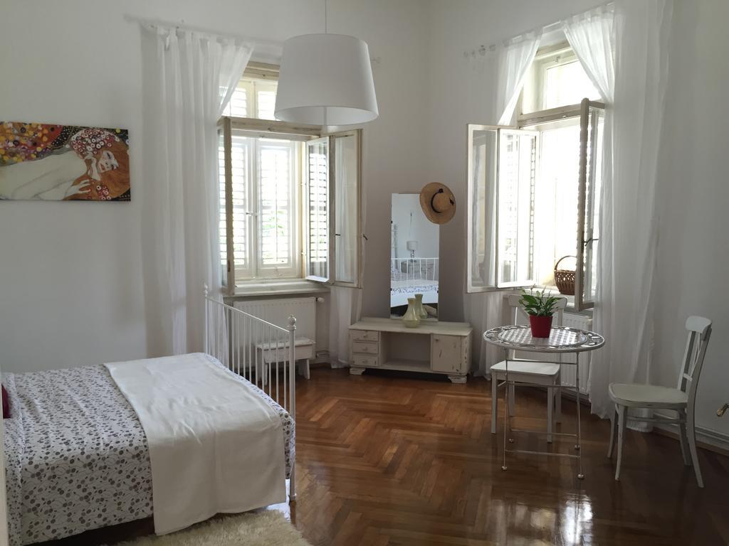 Peppina Apartment *